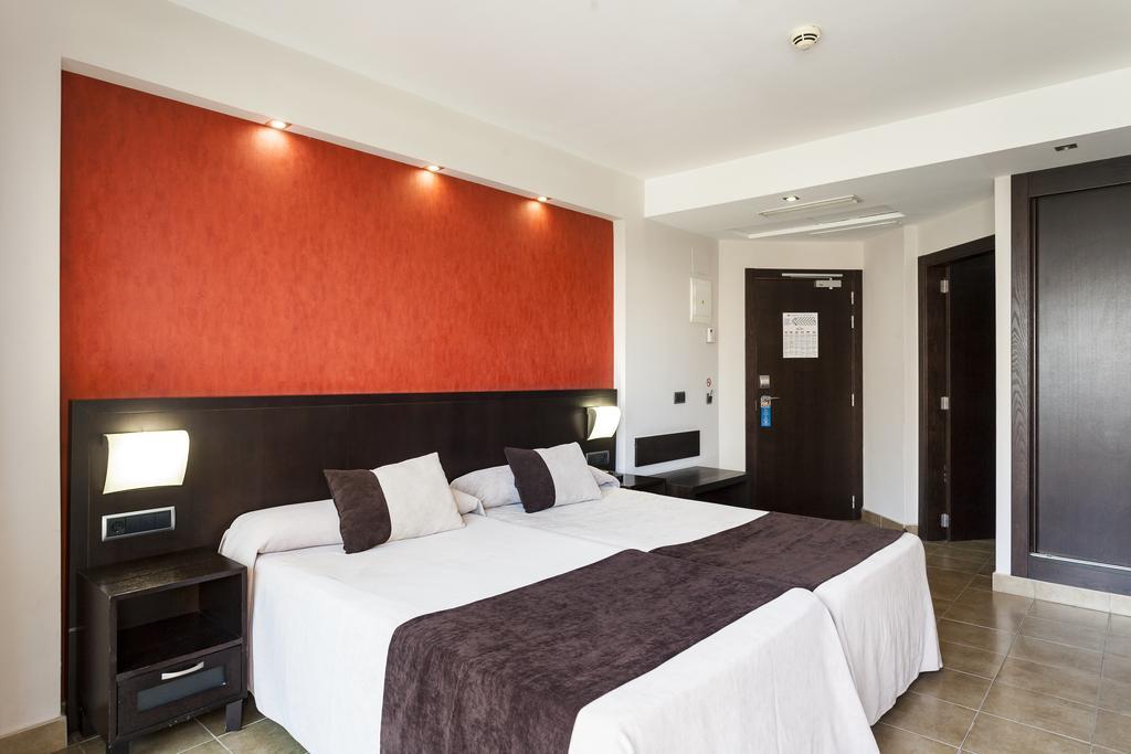 ซานโดส โมนาโก บีช โฮเต็ล แอนด์ สปา - อดัลต์ส ออนลี - ออล อินคลูสีฟ Hotel เบนิดอร์ม ภายนอก รูปภาพ